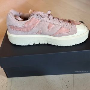 Brand new with box pink new balance sneaker CT302, M sz 5, W sz 6.5